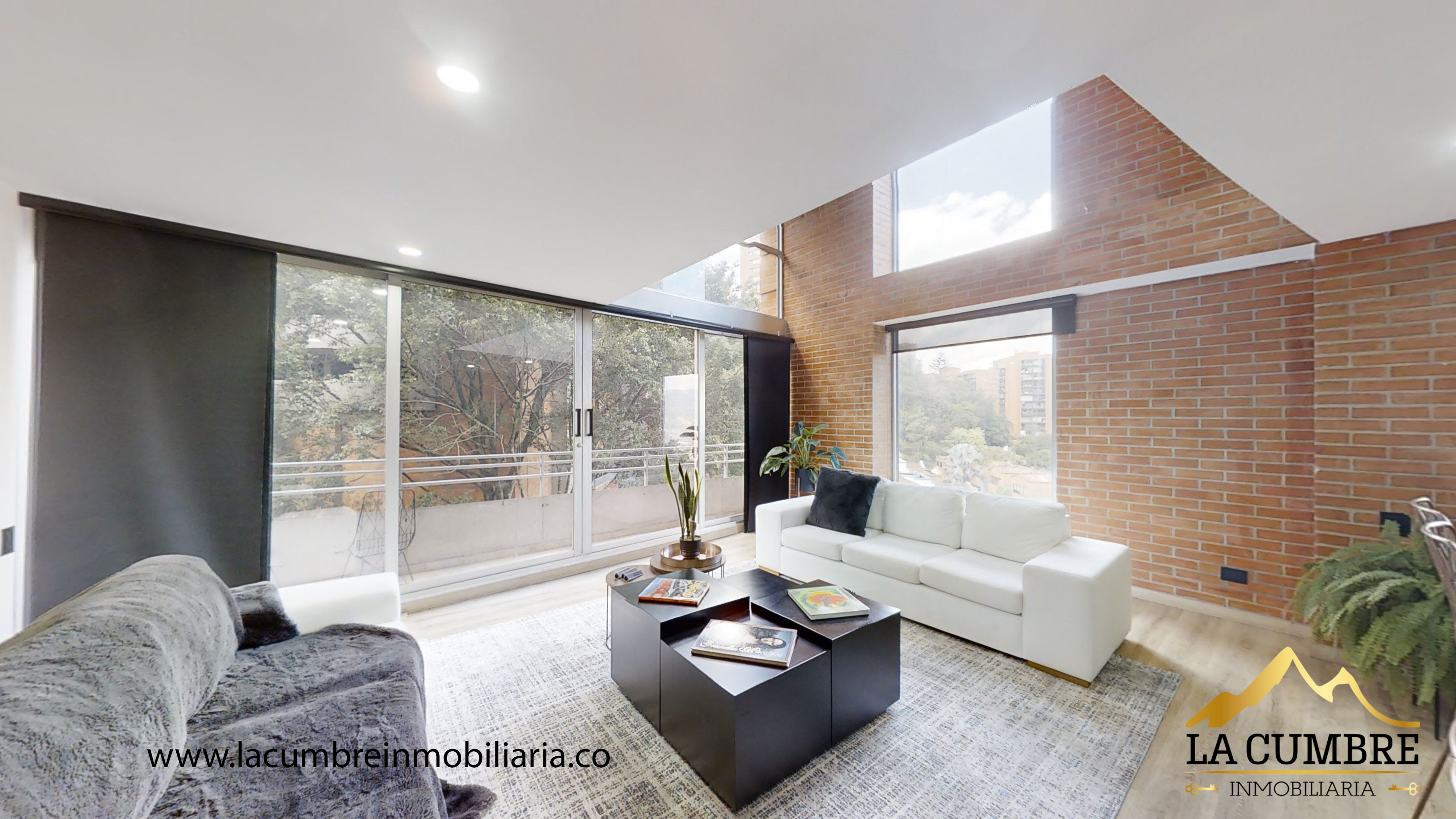 Apartamento de 2 alcobas en arriendo en El Tesoro, Medellín, 180 m² · foto 2 de 12