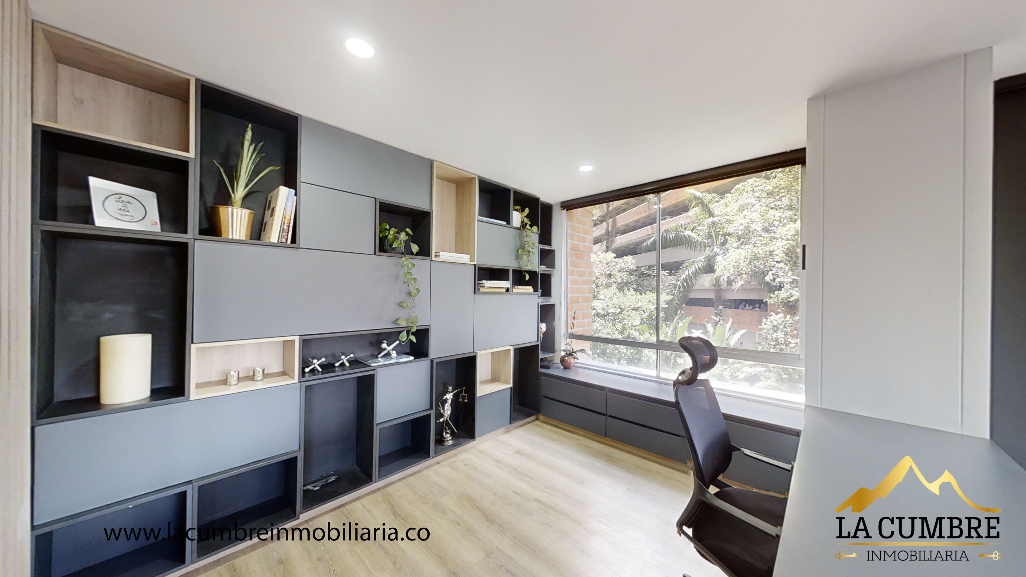 Apartamento de 2 alcobas en arriendo en El Tesoro, Medellín, 180 m² · foto 5 de 12