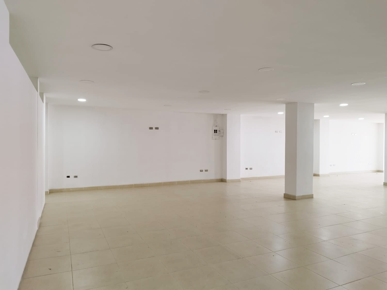 Oficina en arriendo en Zona Centro, Envigado, 300 m² · foto 10 de 16