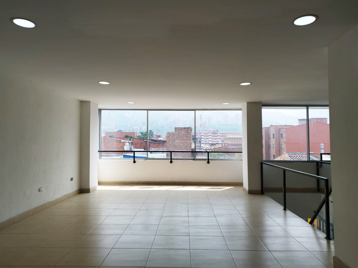Oficina en arriendo en Zona Centro, Envigado, 300 m² · foto 13 de 16