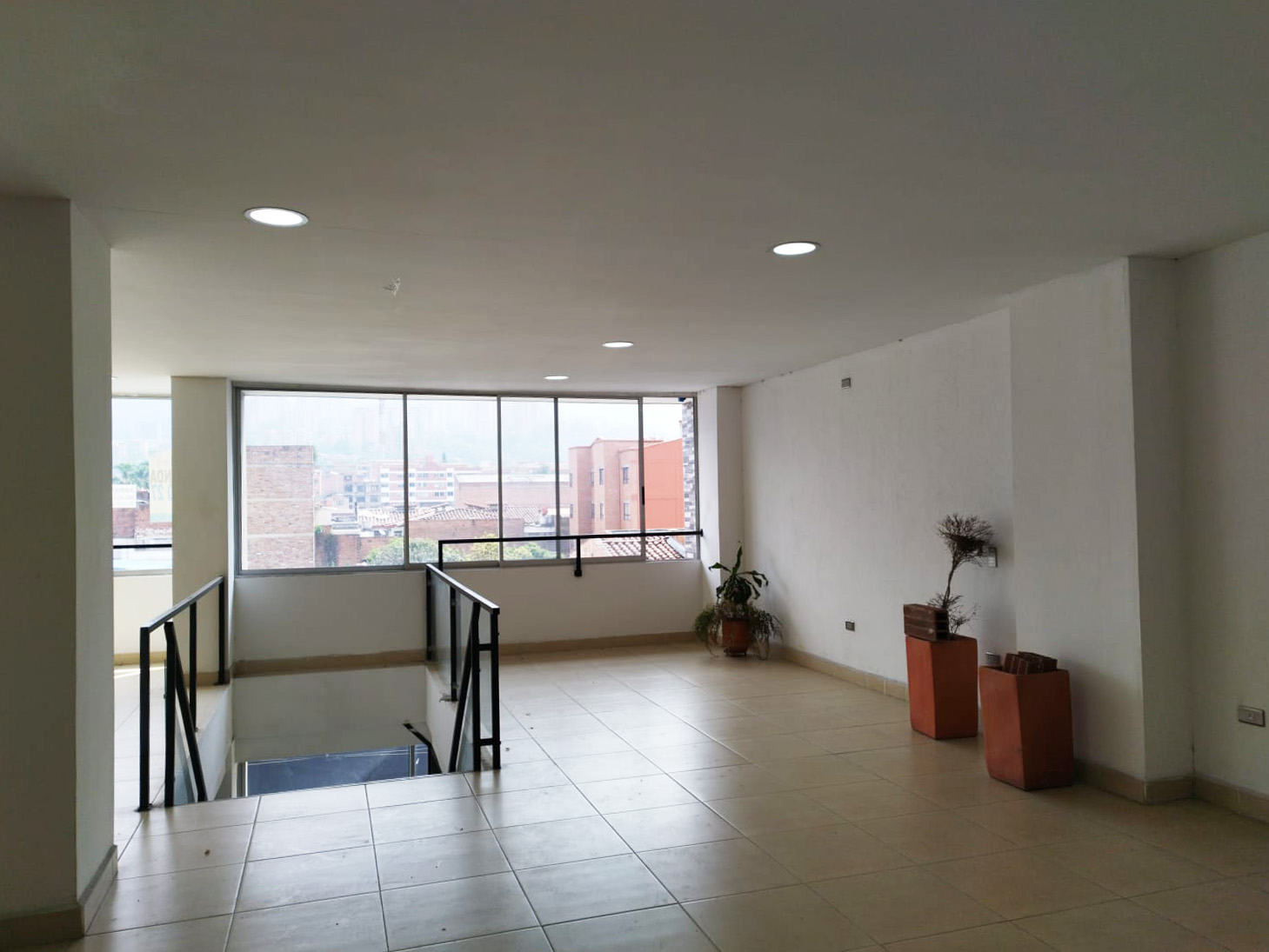 Oficina en arriendo en Zona Centro, Envigado, 300 m² · foto 15 de 16