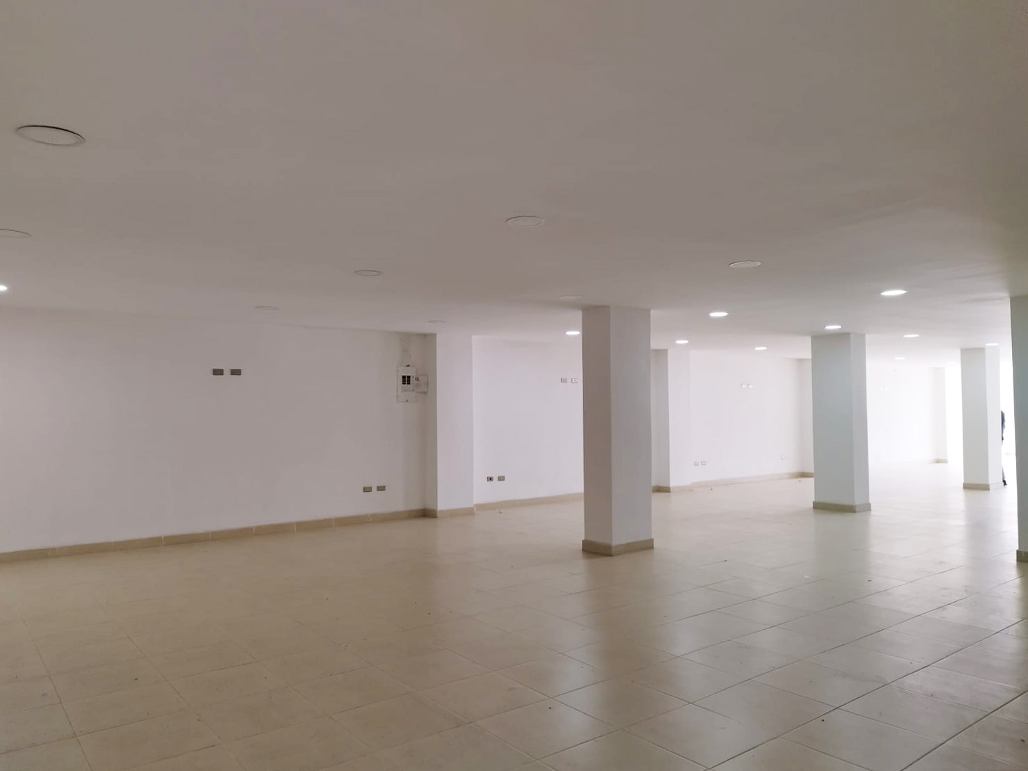 Oficina en arriendo en Zona Centro, Envigado, 300 m² · foto 5 de 16