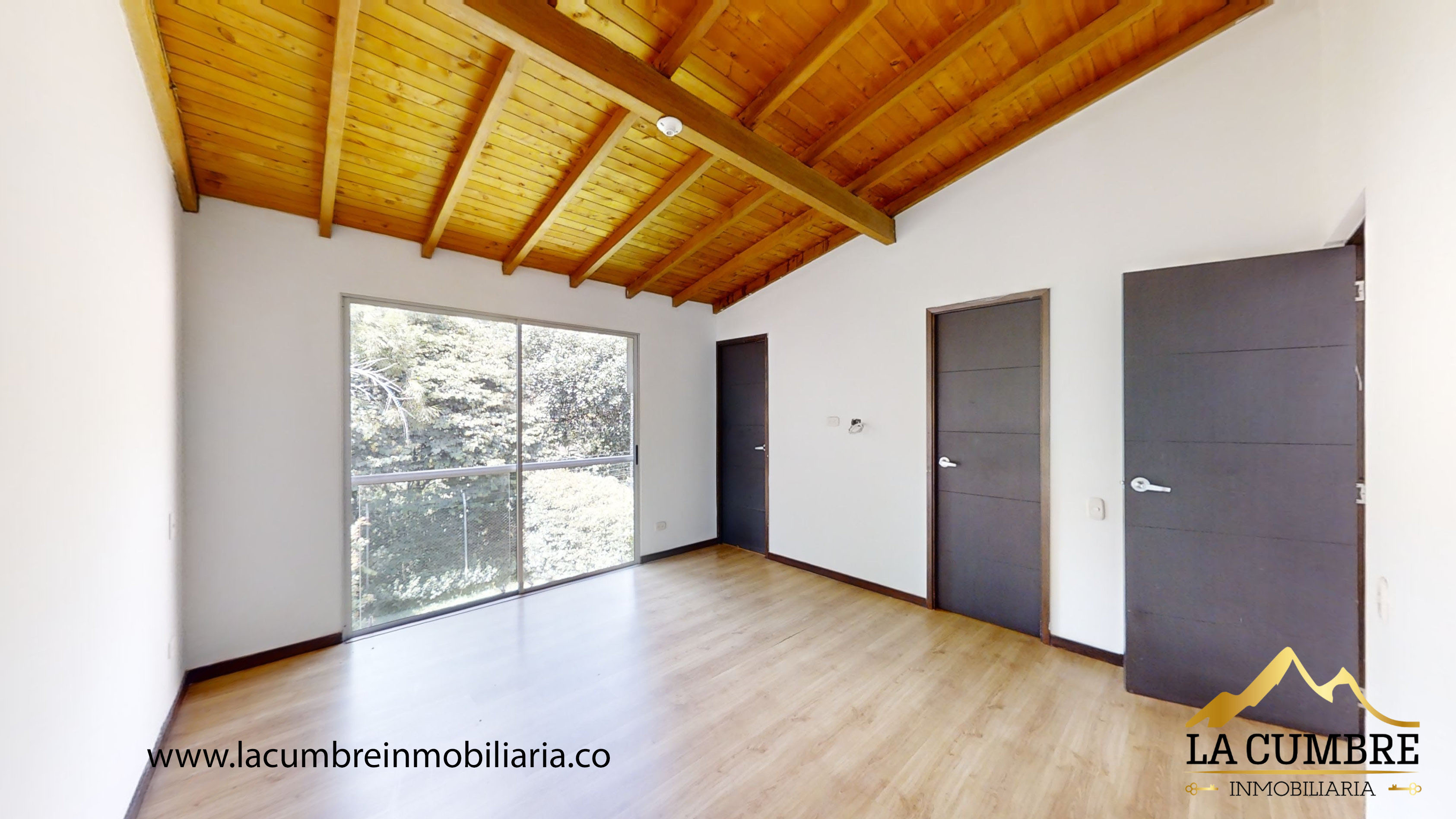 Casa de 3 alcobas en arriendo en Montessori, Envigado, 170 m² · foto 12 de 13