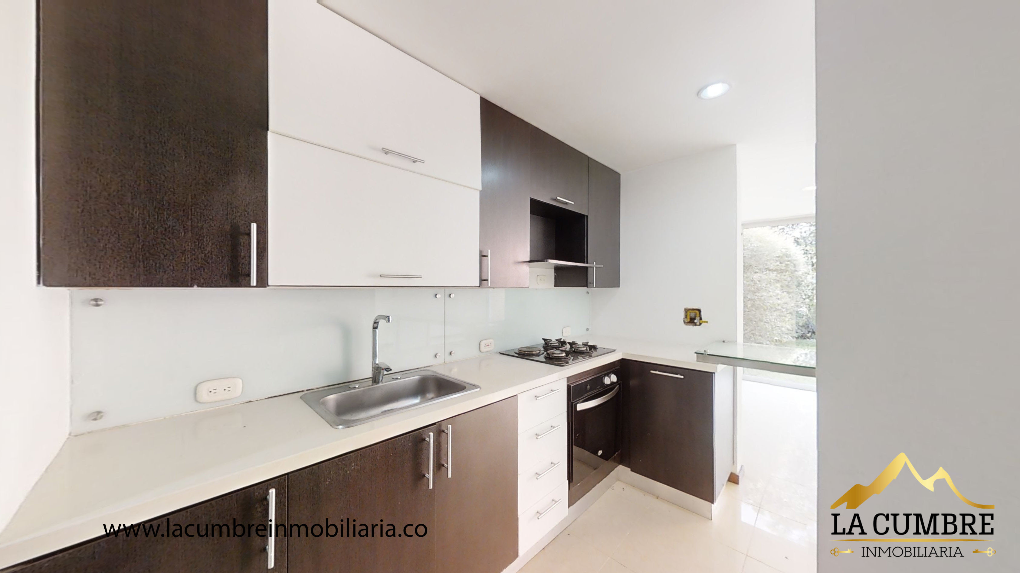 Casa de 3 alcobas en arriendo en Montessori, Envigado, 170 m² · foto 5 de 13