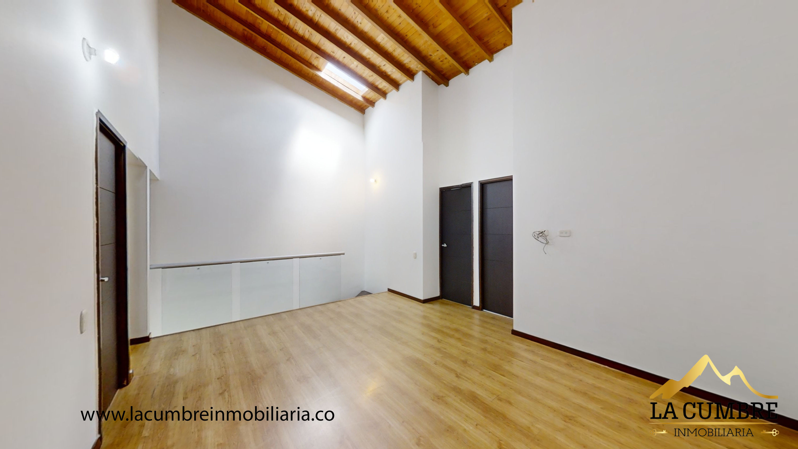 Casa de 3 alcobas en arriendo en Montessori, Envigado, 170 m² · foto 6 de 13