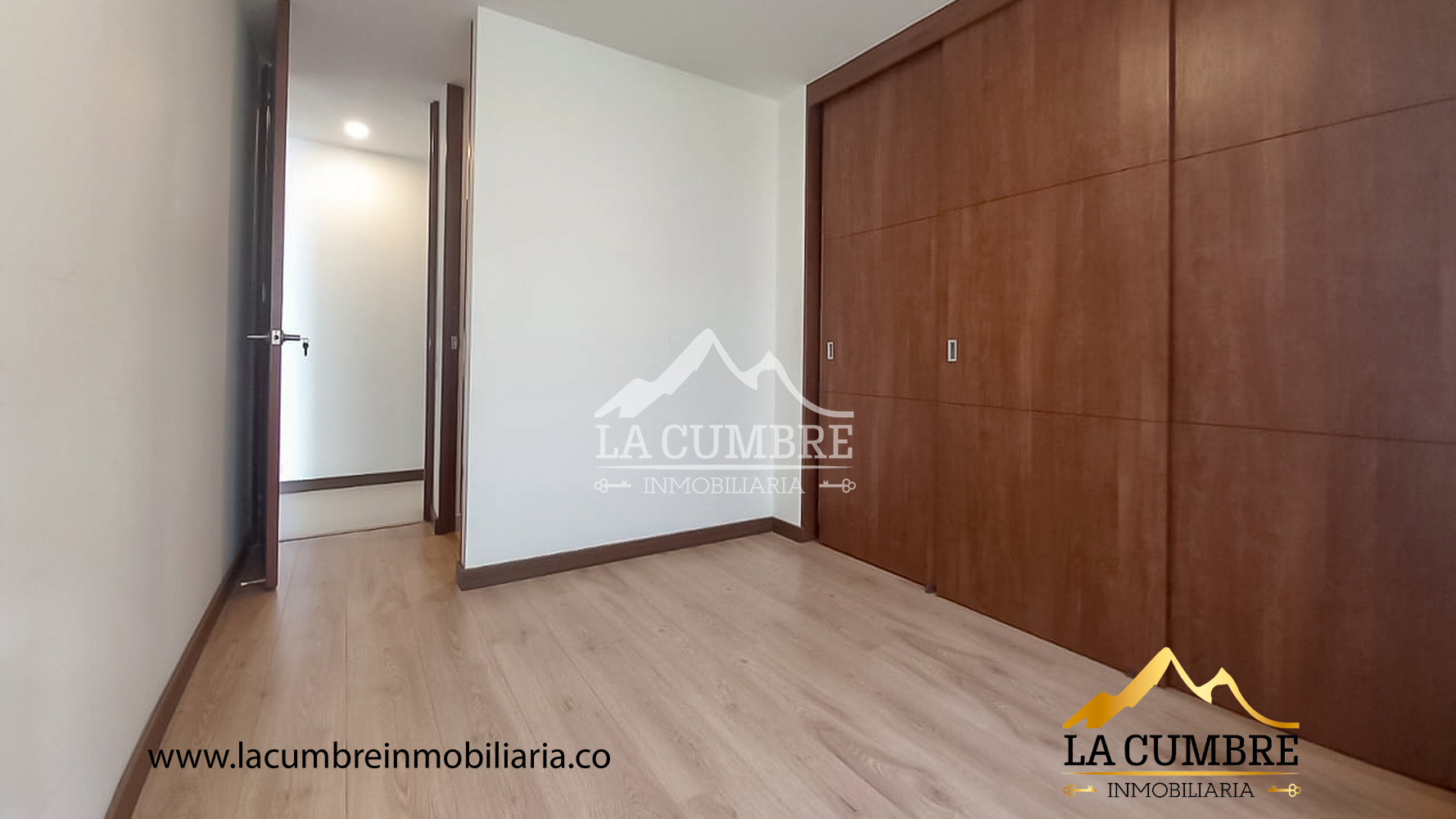 Apartamento de 3 alcobas en arriendo en Los Naranjos, Medellín, 110 m² · foto 12 de 14