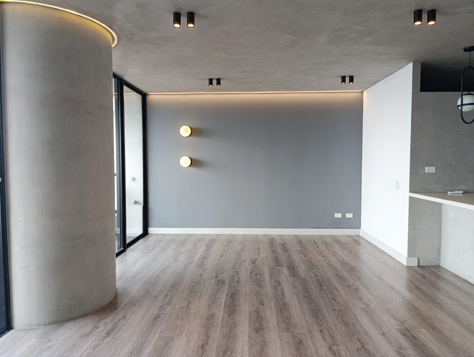 Apartamento en arriendo en Los Balsos, Medellín · foto 2 de 18