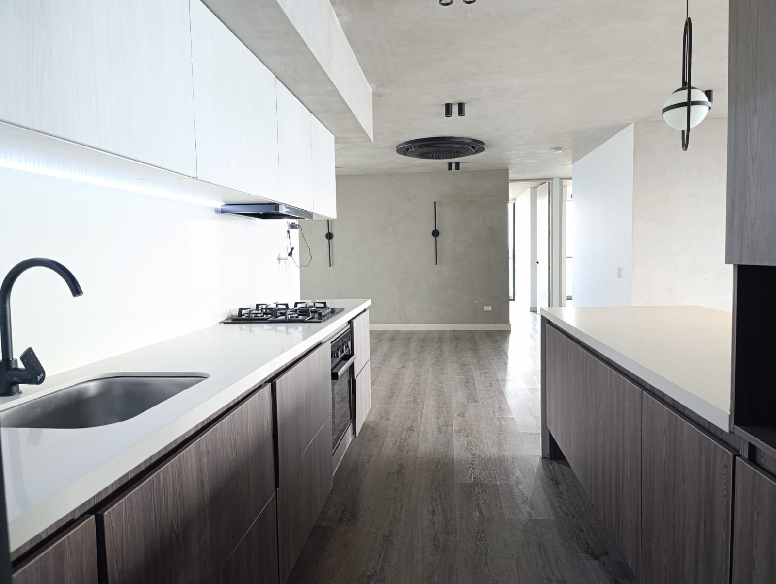 Apartamento en arriendo en Los Balsos, Medellín · foto 7 de 18