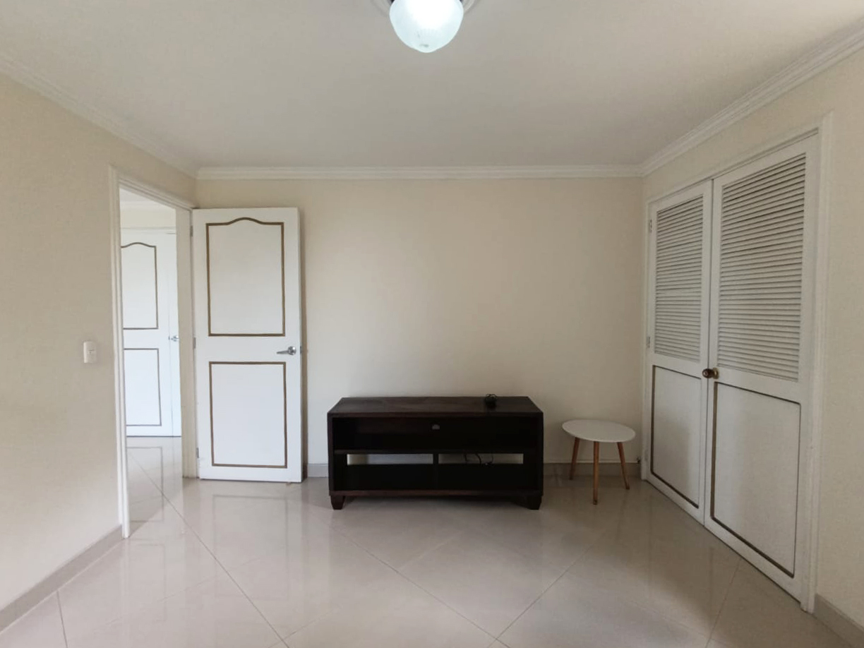 Apartamento de 3 alcobas en venta en El Tesoro, Medellín, 178 m² · foto 15 de 20