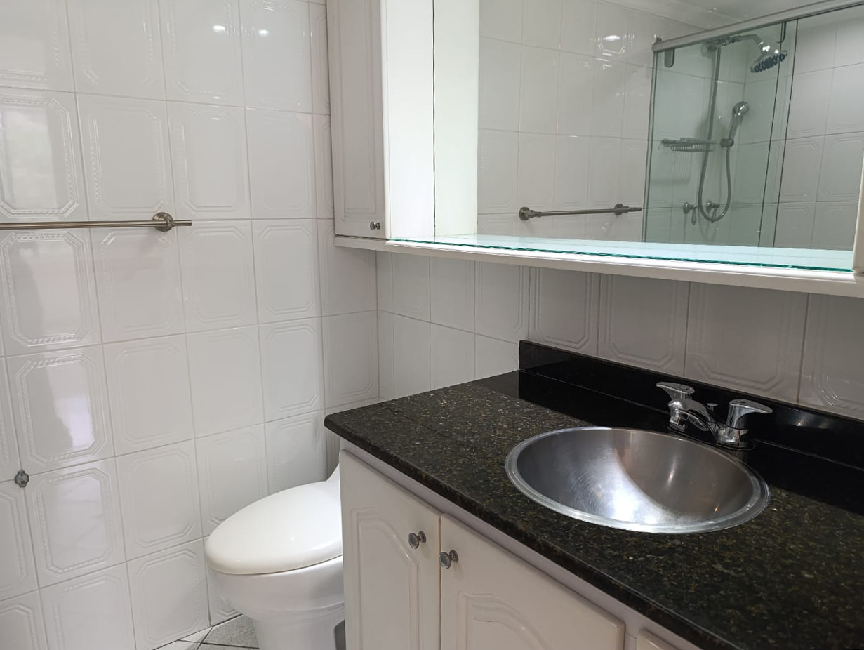 Apartamento de 3 alcobas en venta en El Tesoro, Medellín, 178 m² · foto 20 de 20