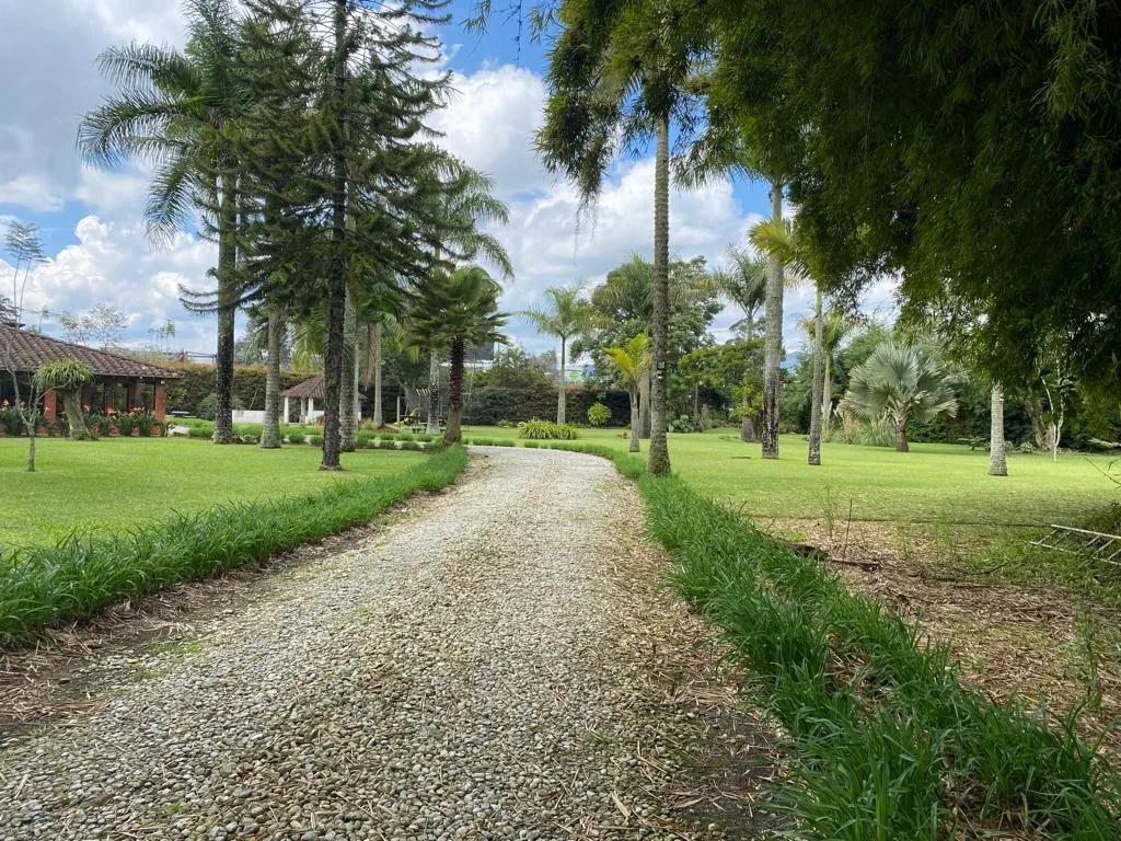 Casa de 6 alcobas en venta en Llano Grande, Rionegro, 520 m² · foto 16 de 20