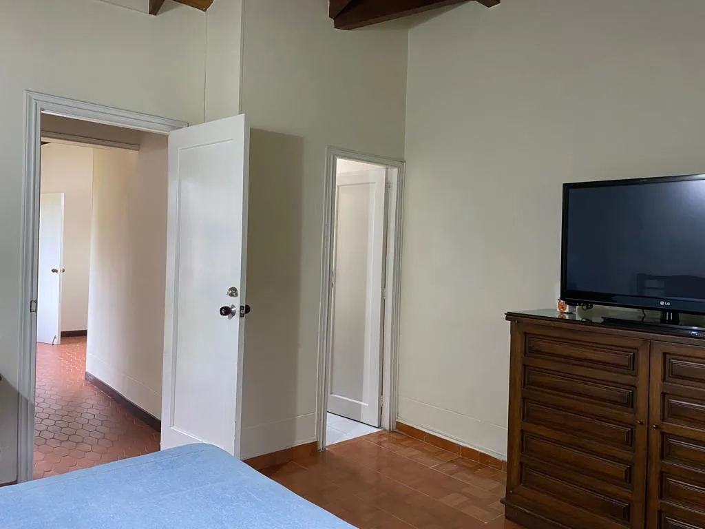 Casa de 6 alcobas en venta en Llano Grande, Rionegro, 520 m² · foto 9 de 20