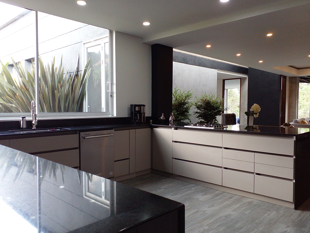 Casa de 4 alcobas en venta en Loma Del Escobero, Envigado, 514 m² · foto 7 de 20