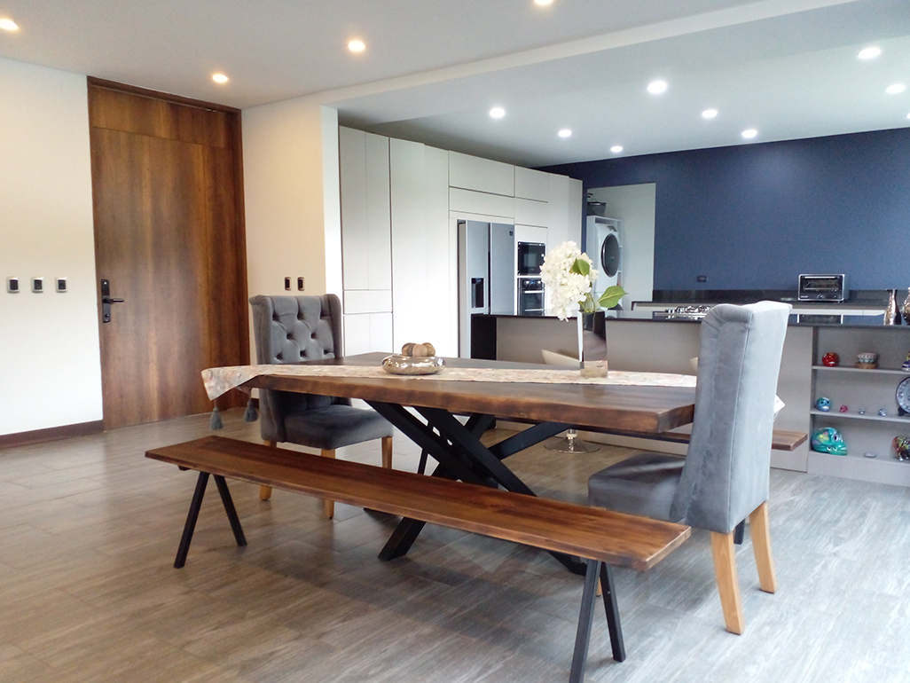 Casa de 4 alcobas en venta en Loma Del Escobero, Envigado, 514 m² · foto 8 de 20