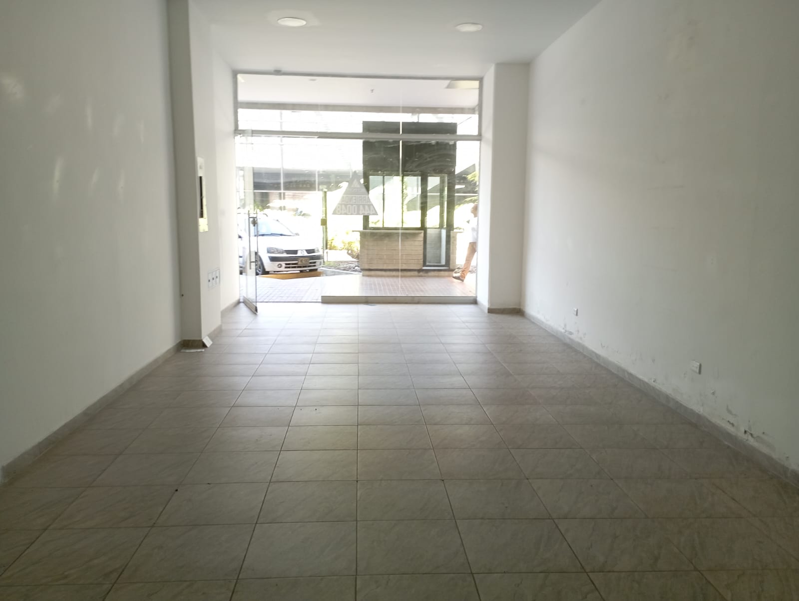 Local en venta en El Porvenir, Rionegro, 56 m² · foto 11 de 12