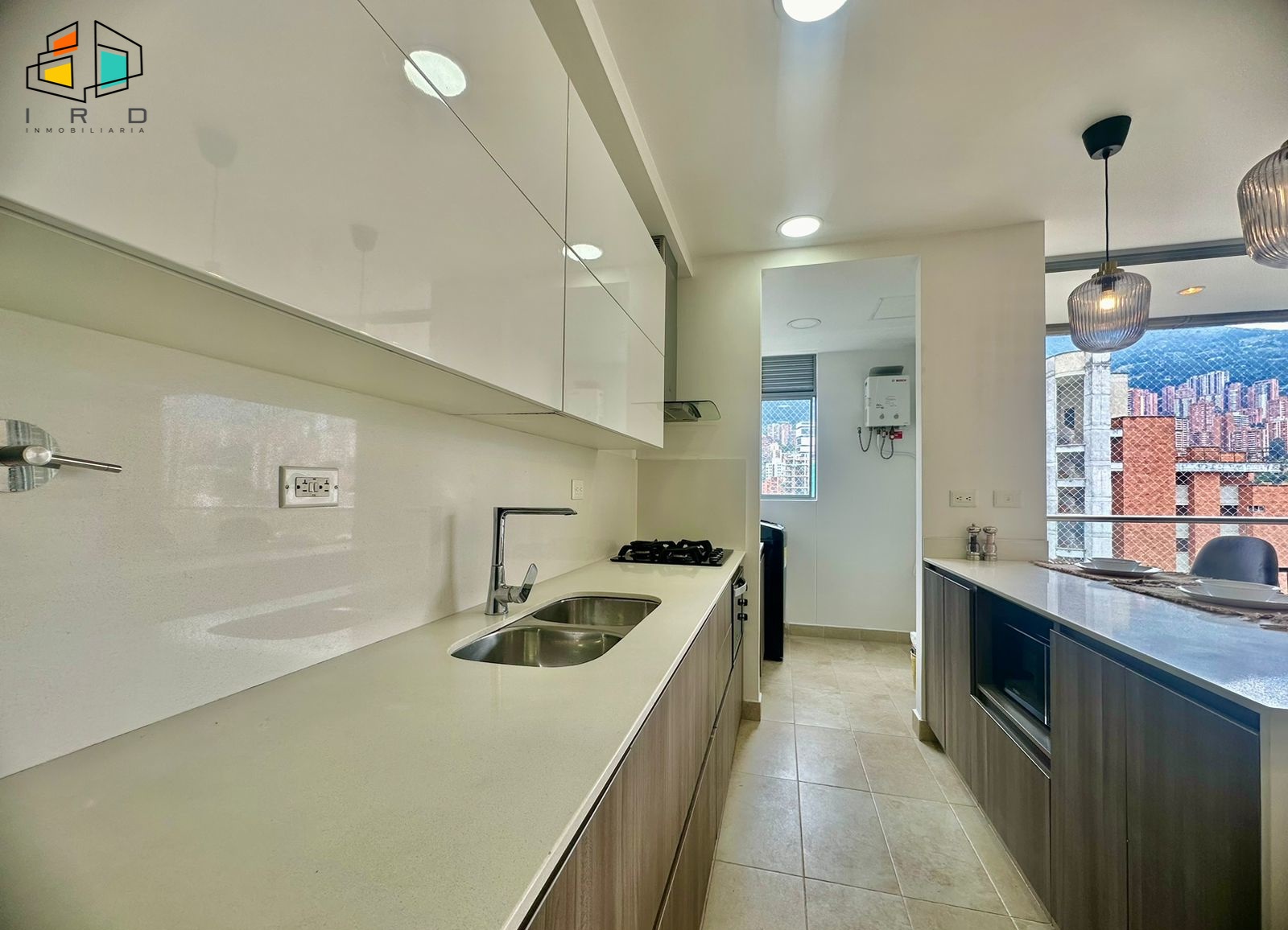 Apartamento en arriendo en Lalinde, Medellín · foto 10 de 24