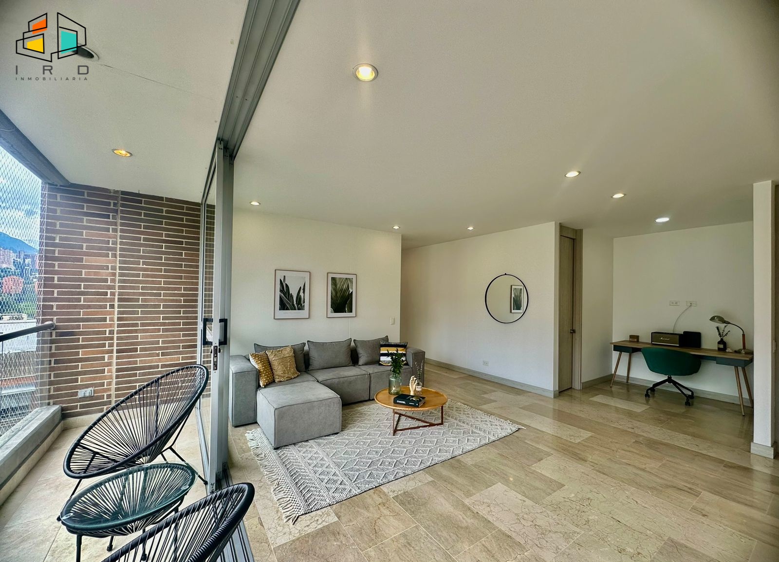 Apartamento en arriendo en Lalinde, Medellín · foto 5 de 24