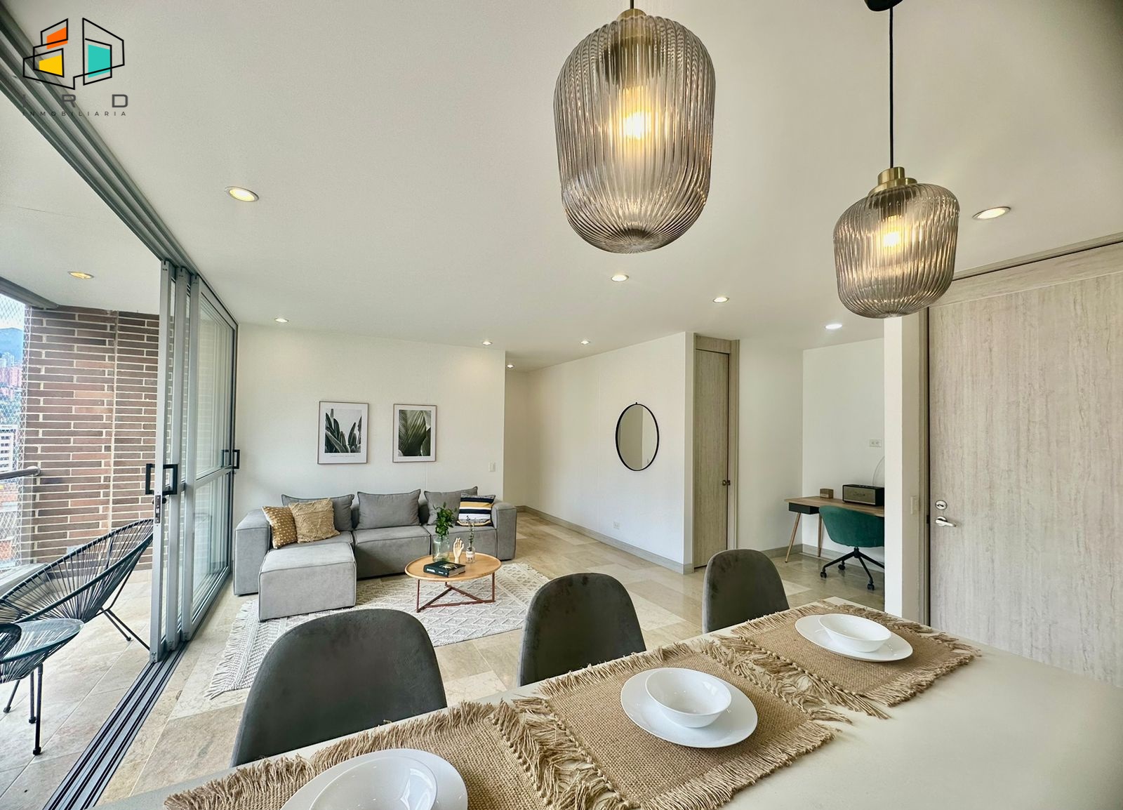 Apartamento en arriendo en Lalinde, Medellín · foto 7 de 24