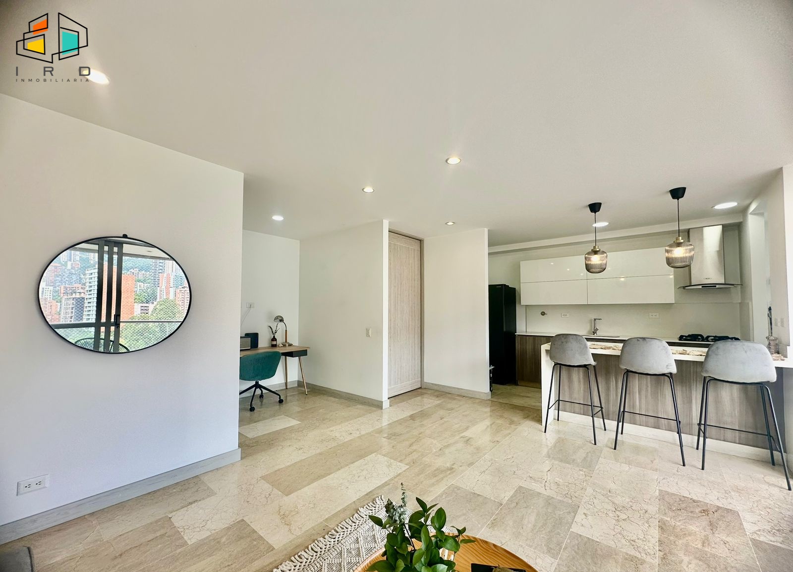 Apartamento en arriendo en Lalinde, Medellín · foto 8 de 24