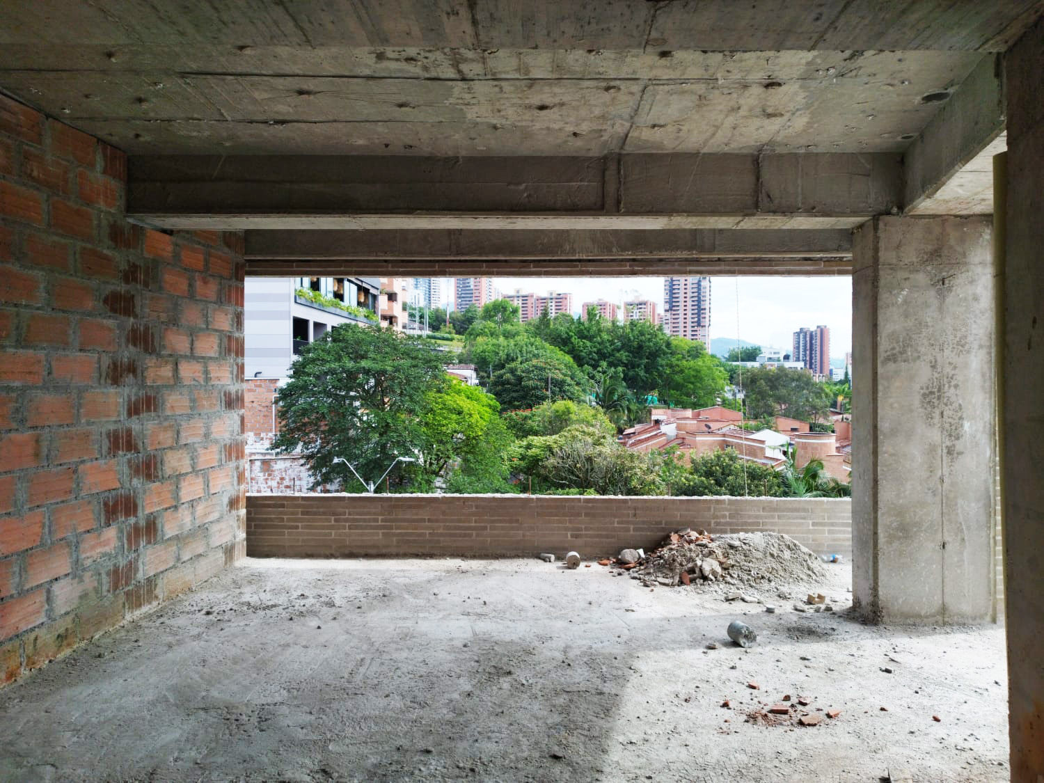Oficina en arriendo en El Tesoro, Medellín, 720 m² · foto 12 de 18