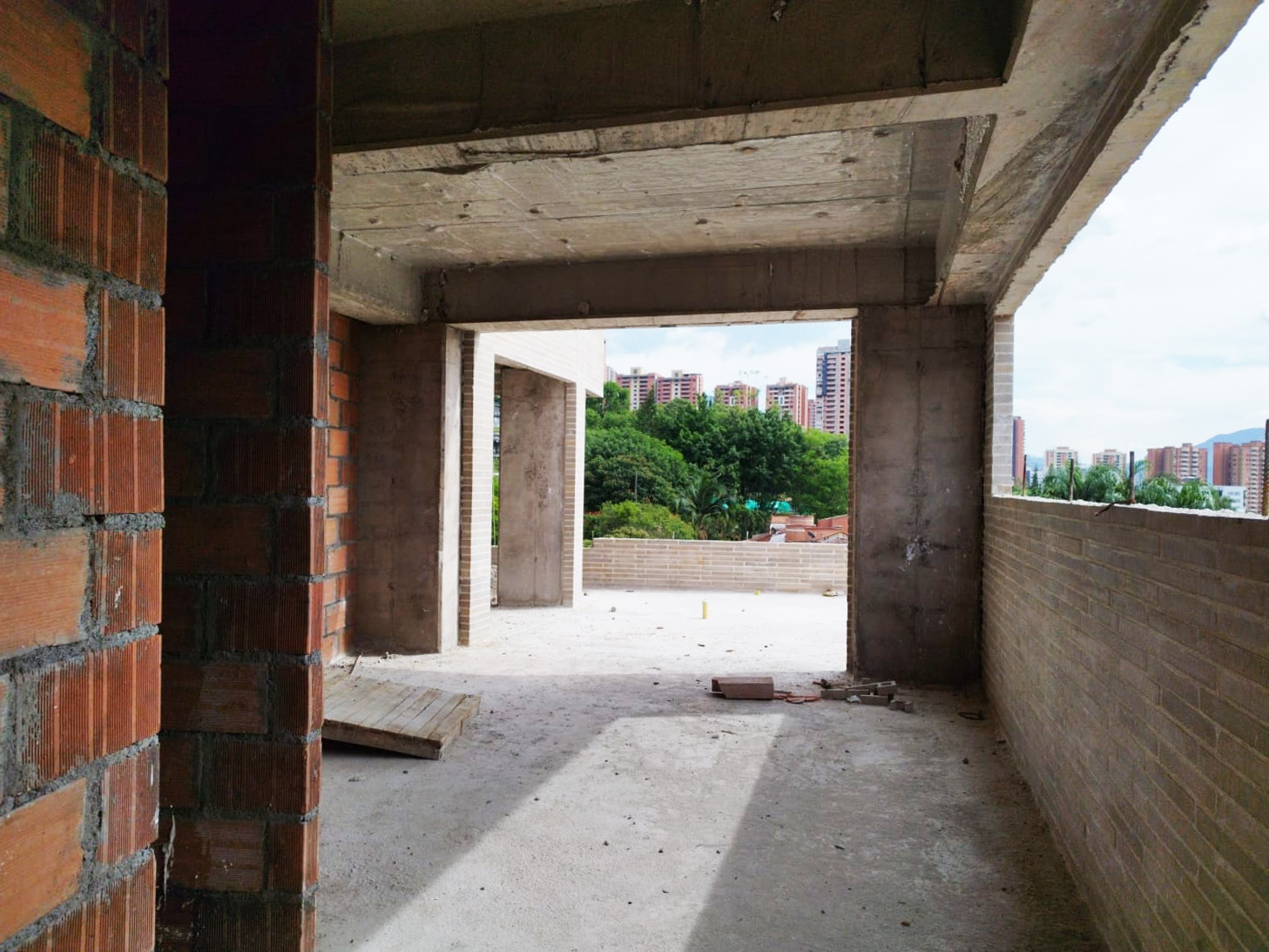 Oficina en arriendo en El Tesoro, Medellín, 720 m² · foto 16 de 18