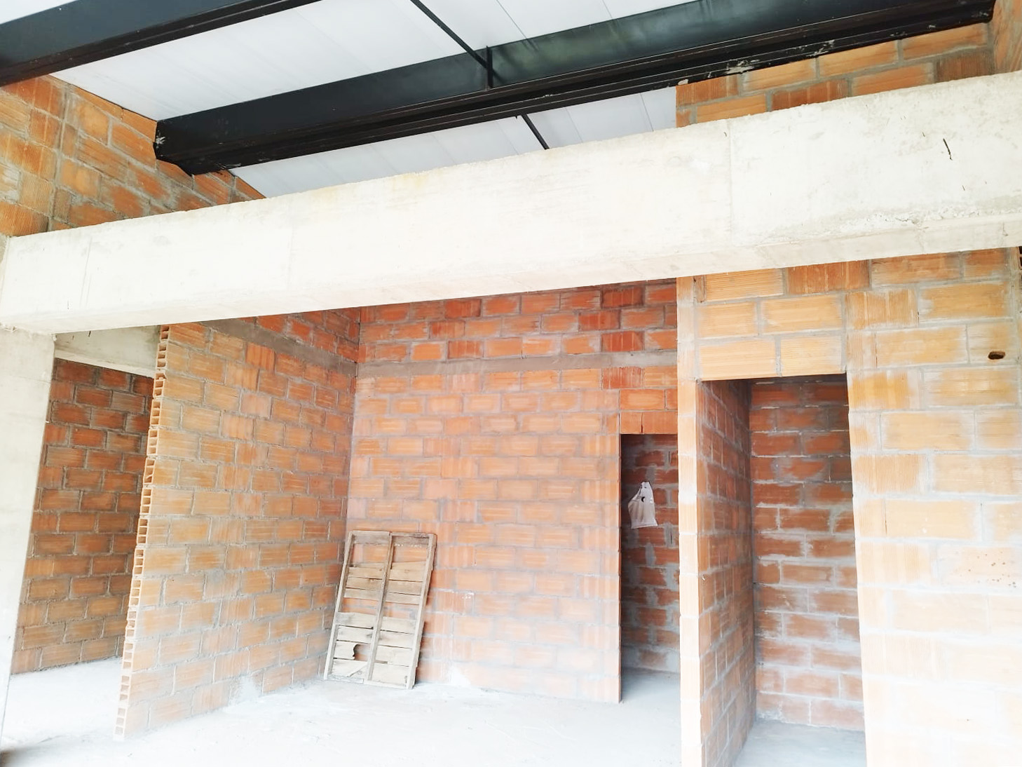 Oficina en arriendo en El Tesoro, Medellín, 720 m² · foto 9 de 18