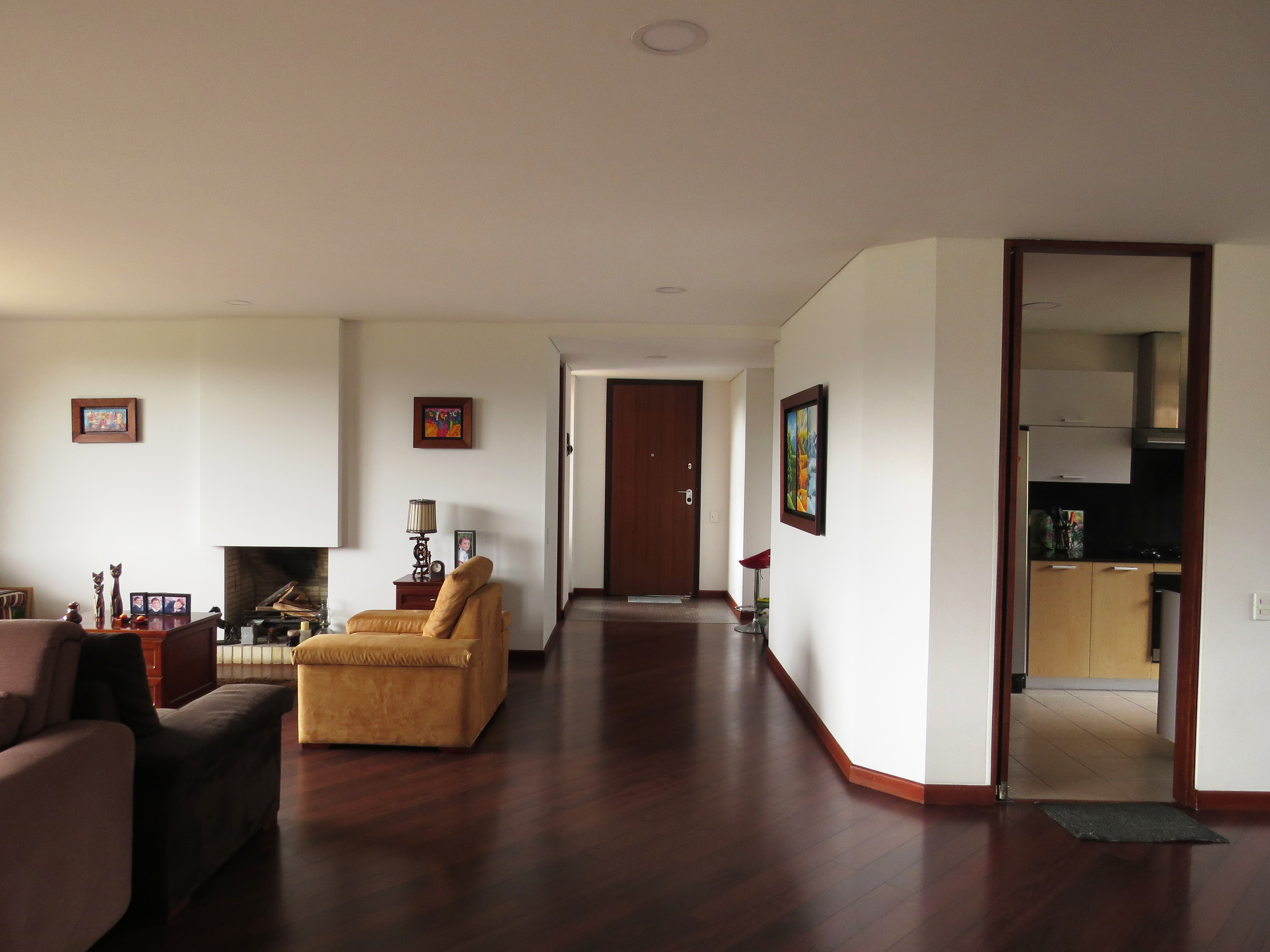Apartamento en venta en Gratamira, Bogotá · foto 3 de 24