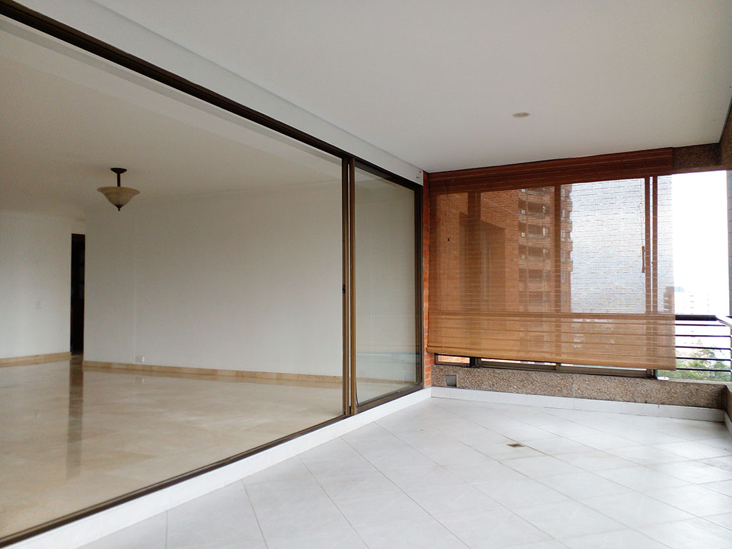 Apartamento en arriendo en Loma De Los Gonzalez, Medellín · foto 19 de 20