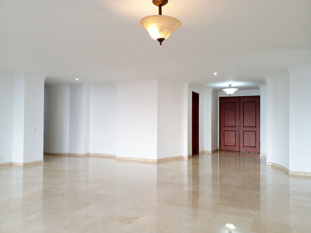 Apartamento en arriendo en Loma De Los Gonzalez, Medellín · foto 5 de 20