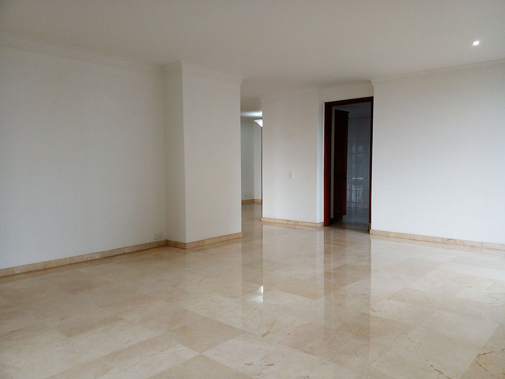 Apartamento en arriendo en Loma De Los Gonzalez, Medellín · foto 6 de 20