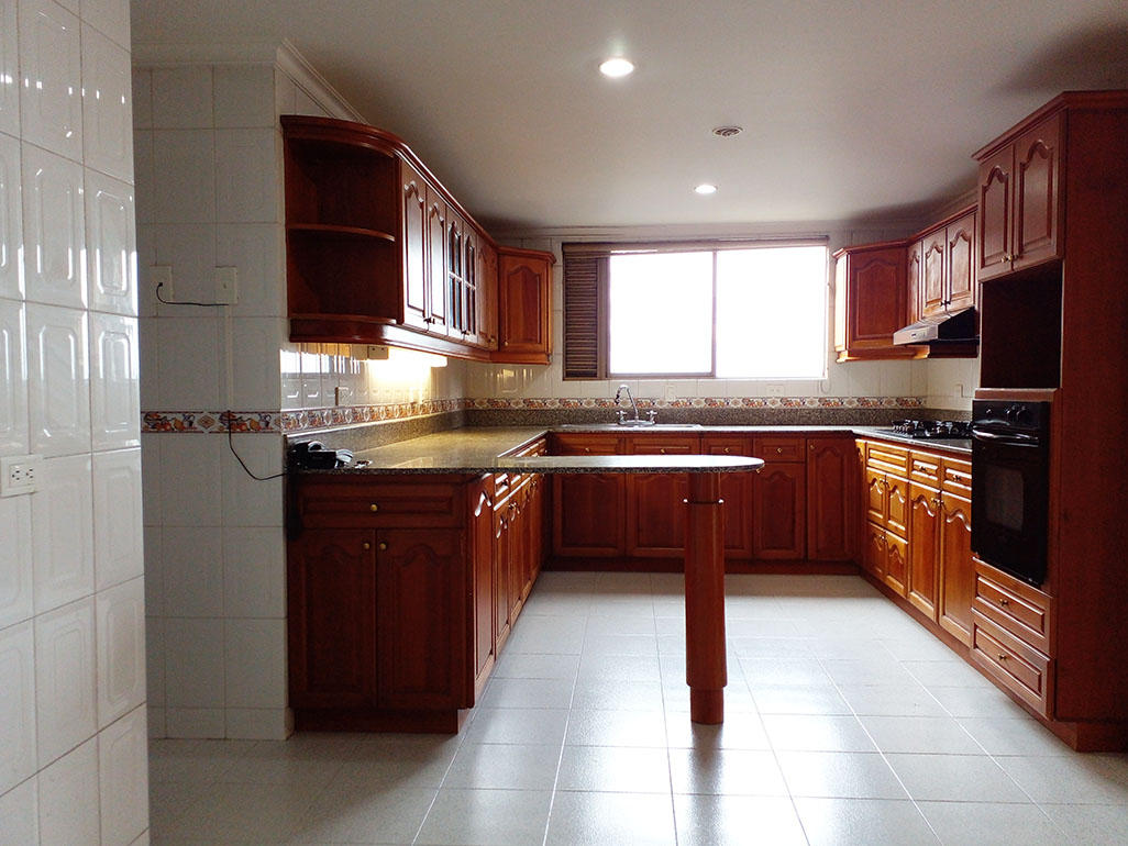 Apartamento en arriendo en Loma De Los Gonzalez, Medellín · foto 8 de 20
