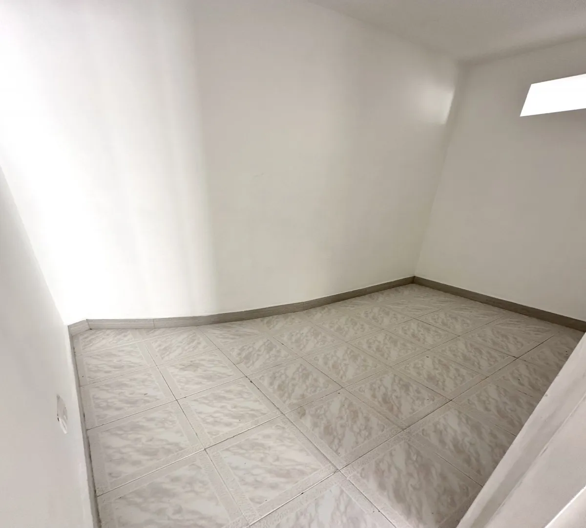 Casa de 4 alcobas en venta en Simon Bolivar, Medellín, 240 m² · foto 12 de 24