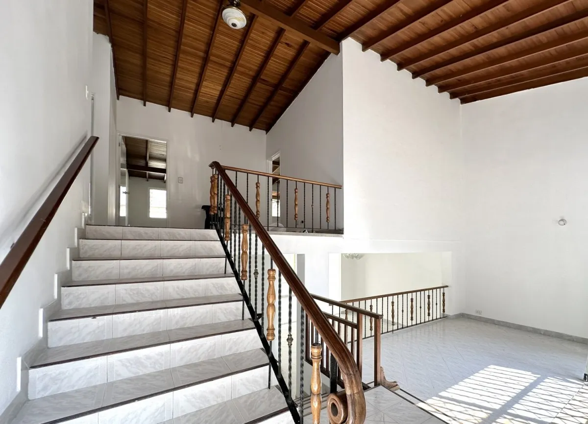 Casa de 4 alcobas en venta en Simon Bolivar, Medellín, 240 m² · foto 13 de 24