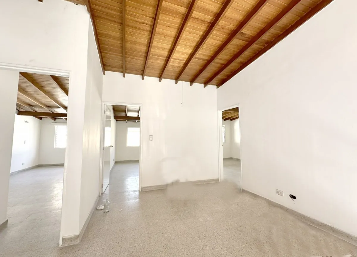 Casa de 4 alcobas en venta en Simon Bolivar, Medellín, 240 m² · foto 15 de 24