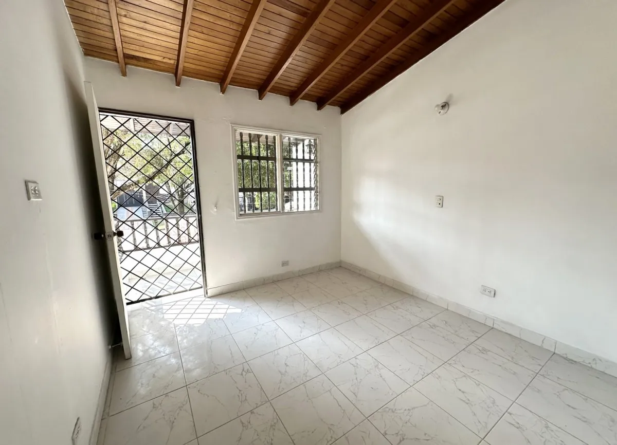 Casa de 4 alcobas en venta en Simon Bolivar, Medellín, 240 m² · foto 22 de 24