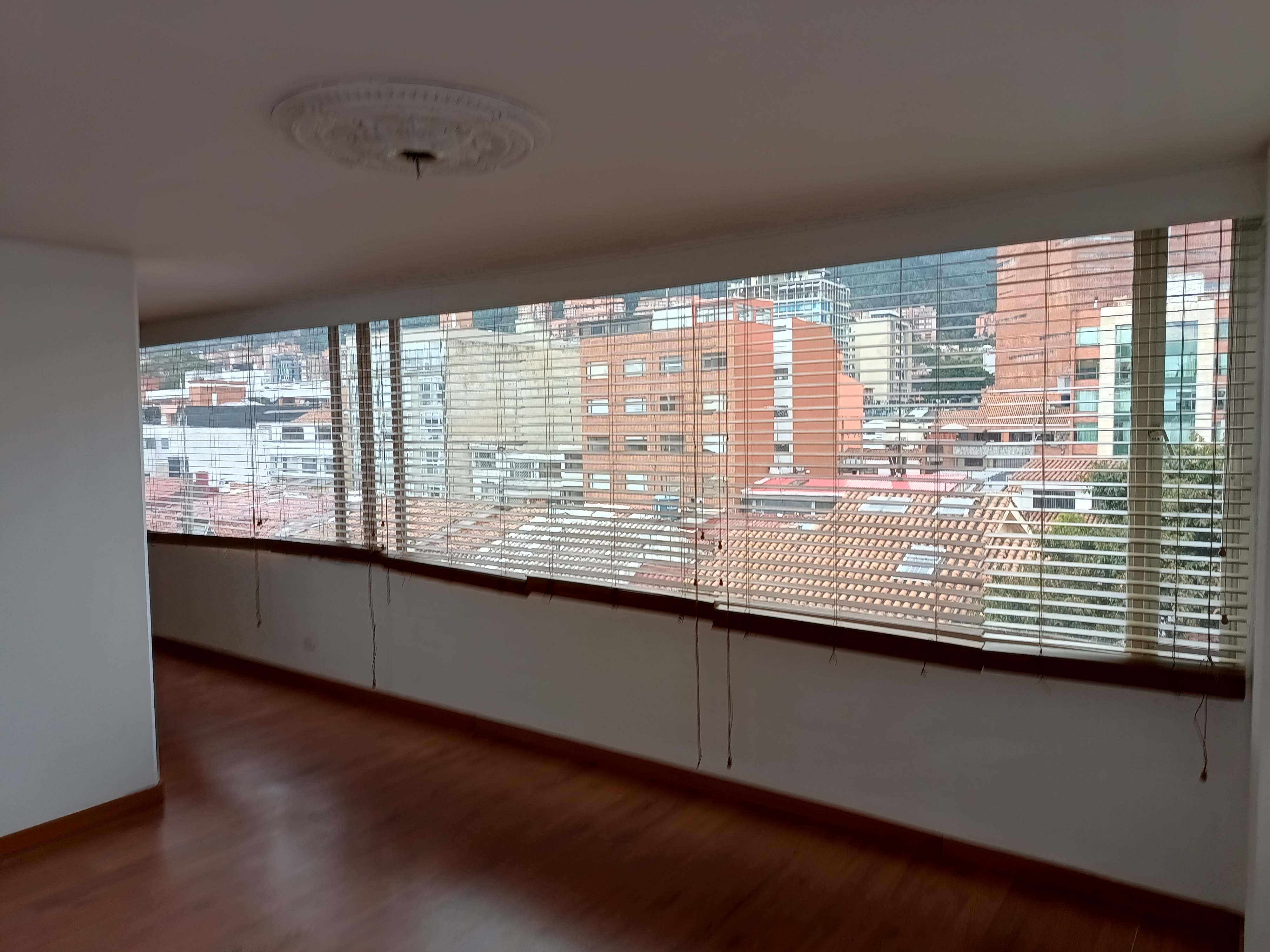 Apartamento de 3 alcobas en venta en Santa Barbara, Bogotá, 164 m² · foto 11 de 24