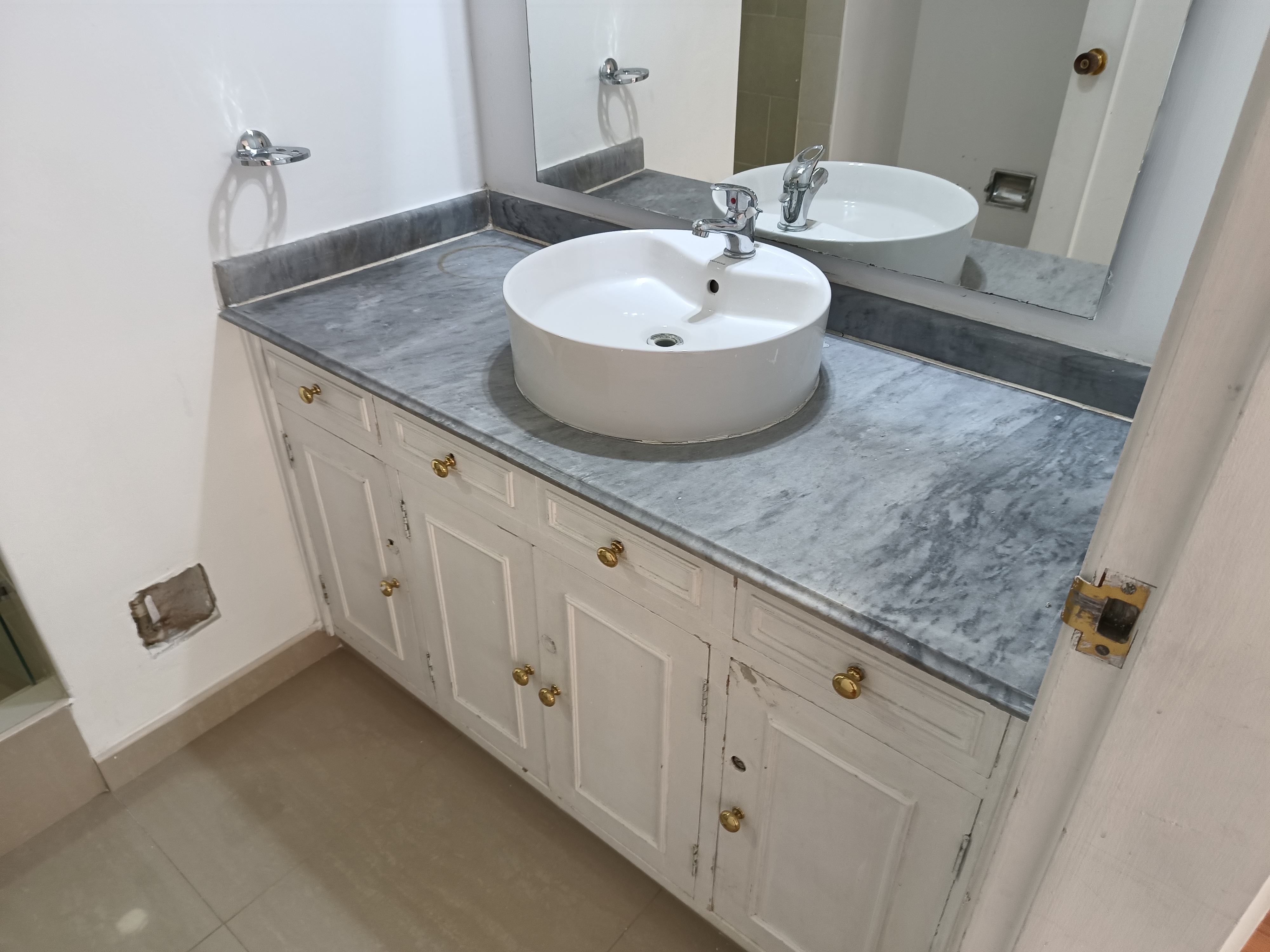 Apartamento de 3 alcobas en venta en Santa Barbara, Bogotá, 164 m² · foto 15 de 24