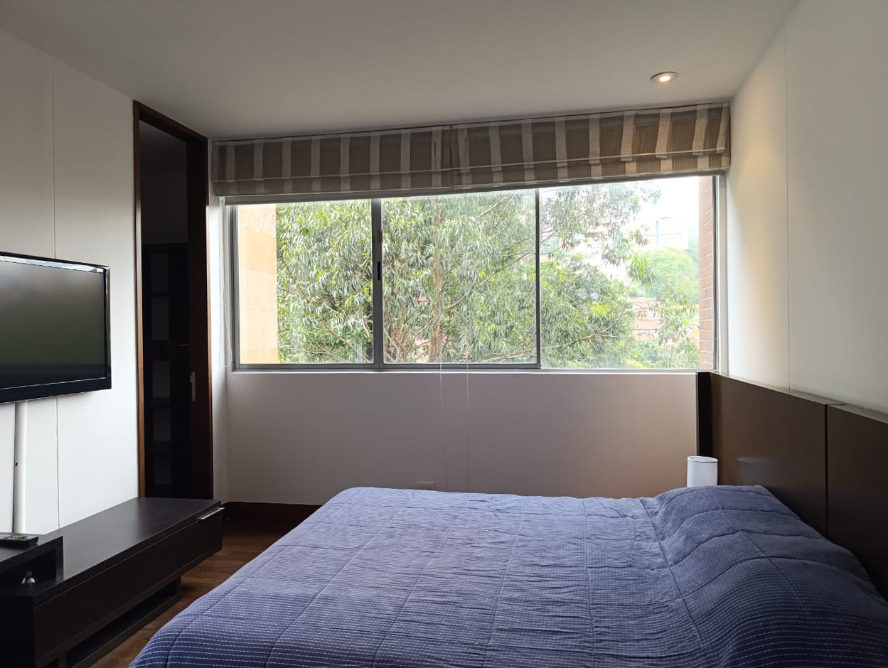 Apartamento de 3 alcobas en arriendo en El Tesoro, Medellín, 263 m² · foto 14 de 18