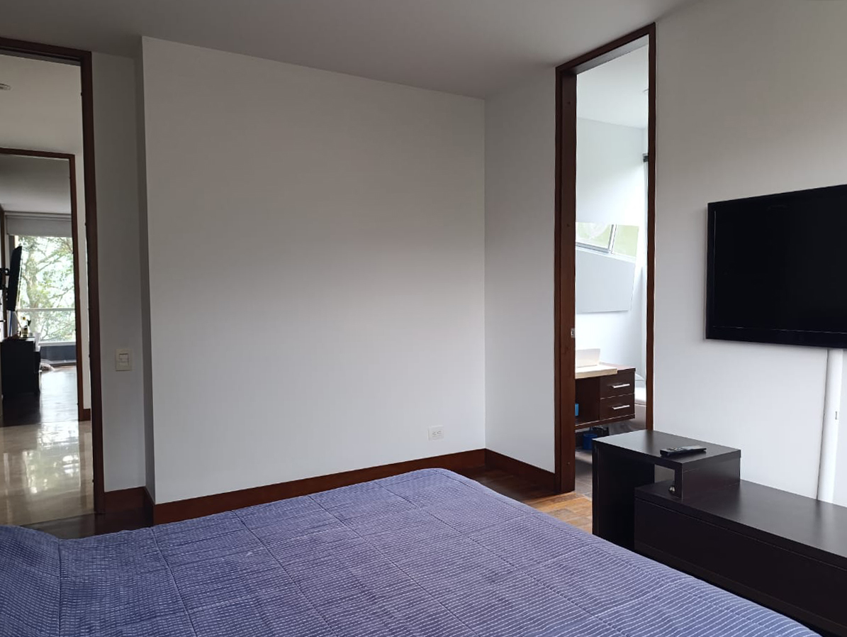 Apartamento de 3 alcobas en arriendo en El Tesoro, Medellín, 263 m² · foto 15 de 18