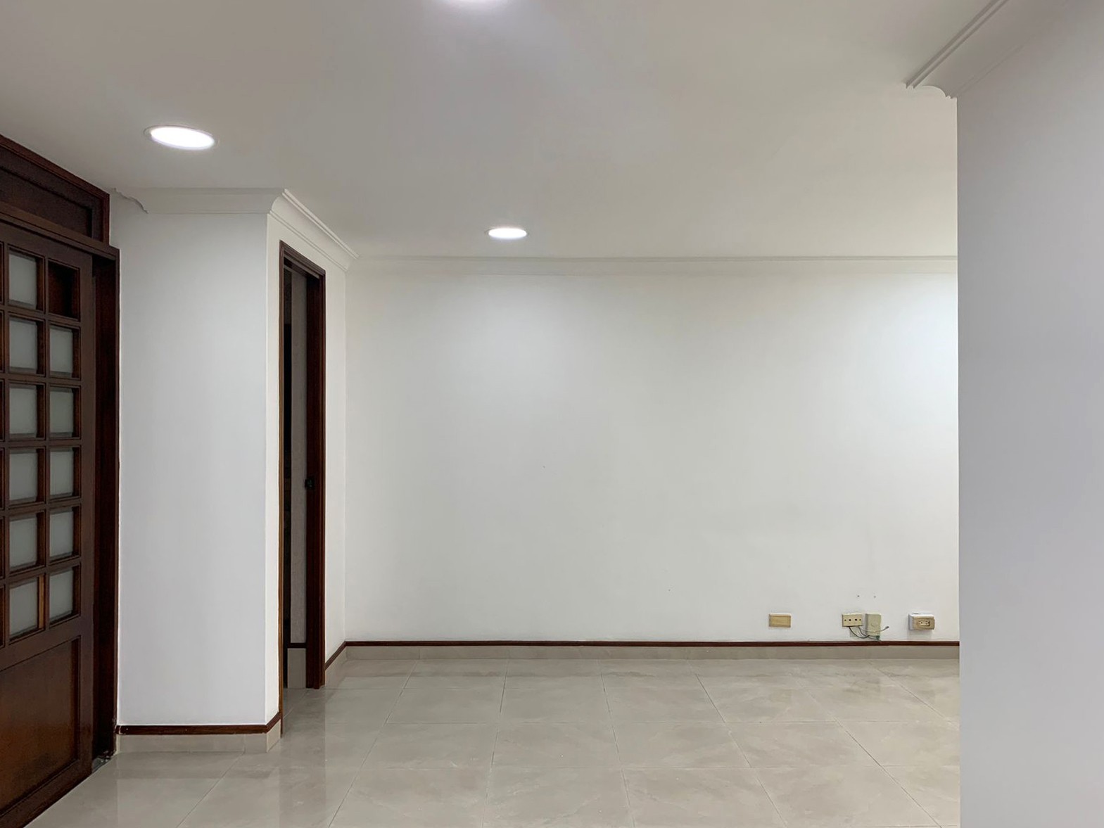 Oficina en arriendo en Manila, Medellín, 75 m² · foto 6 de 9