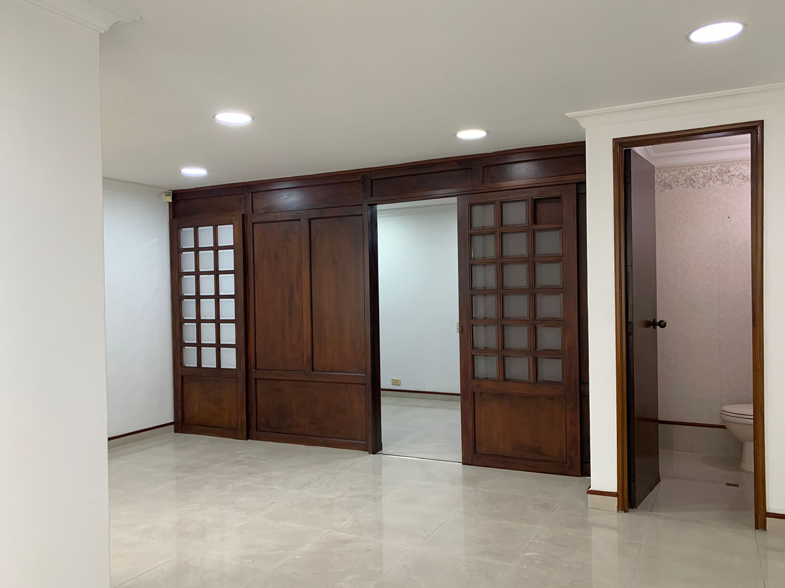 Oficina en arriendo en Manila, Medellín, 75 m² · foto 7 de 9