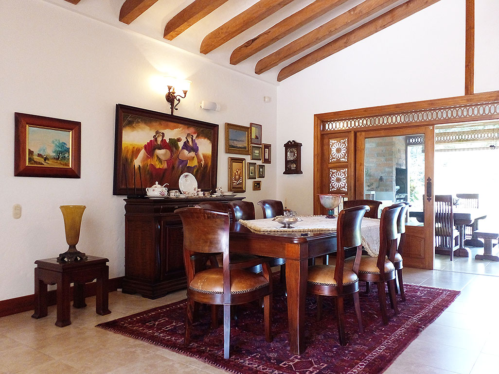 Casa de 3 alcobas en venta en Escobero, Envigado, 315 m² · foto 5 de 20