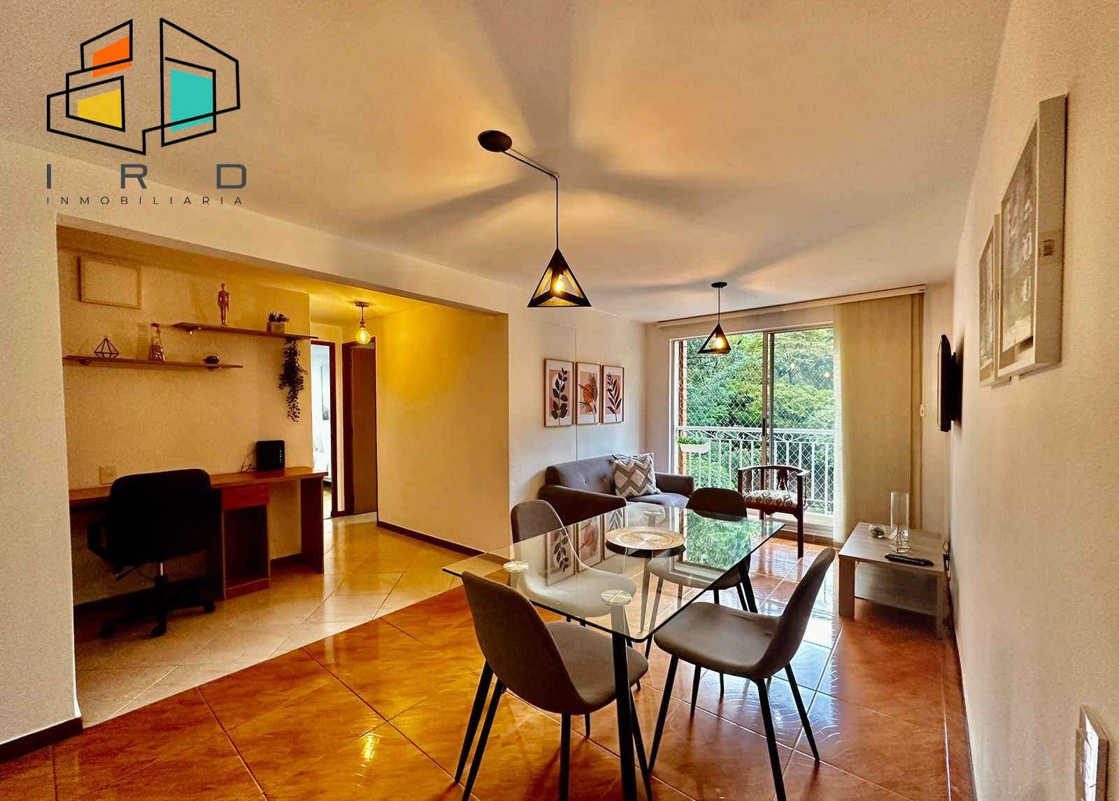 Apartamento de 2 alcobas en arriendo en Castropol, Medellín, 73 m² · foto 2 de 24