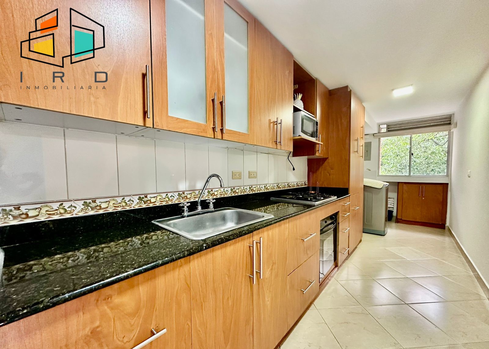 Apartamento de 2 alcobas en arriendo en Castropol, Medellín, 73 m² · foto 5 de 24