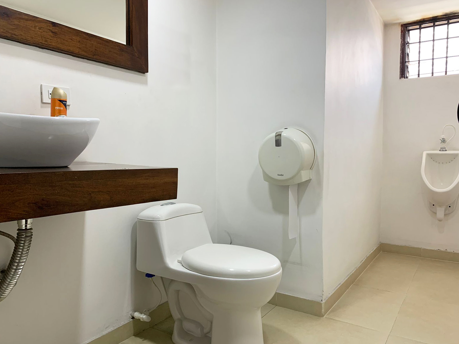 Local en arriendo en La Aguacatala, Medellín, 315 m² · foto 12 de 12