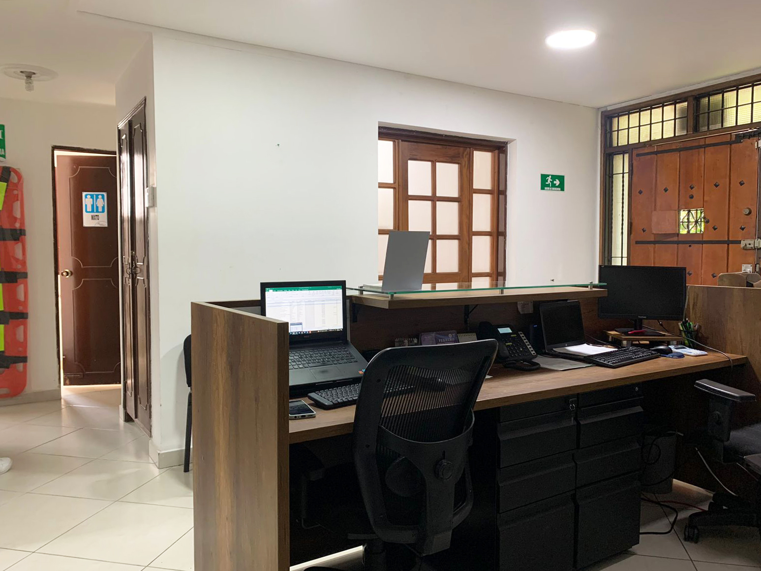 Local en arriendo en La Aguacatala, Medellín, 315 m² · foto 8 de 12
