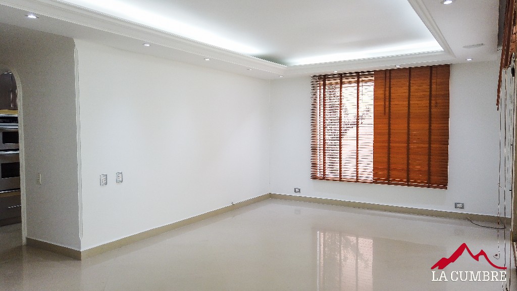 Casa en arriendo en La Calera, Medellín · foto 8 de 16