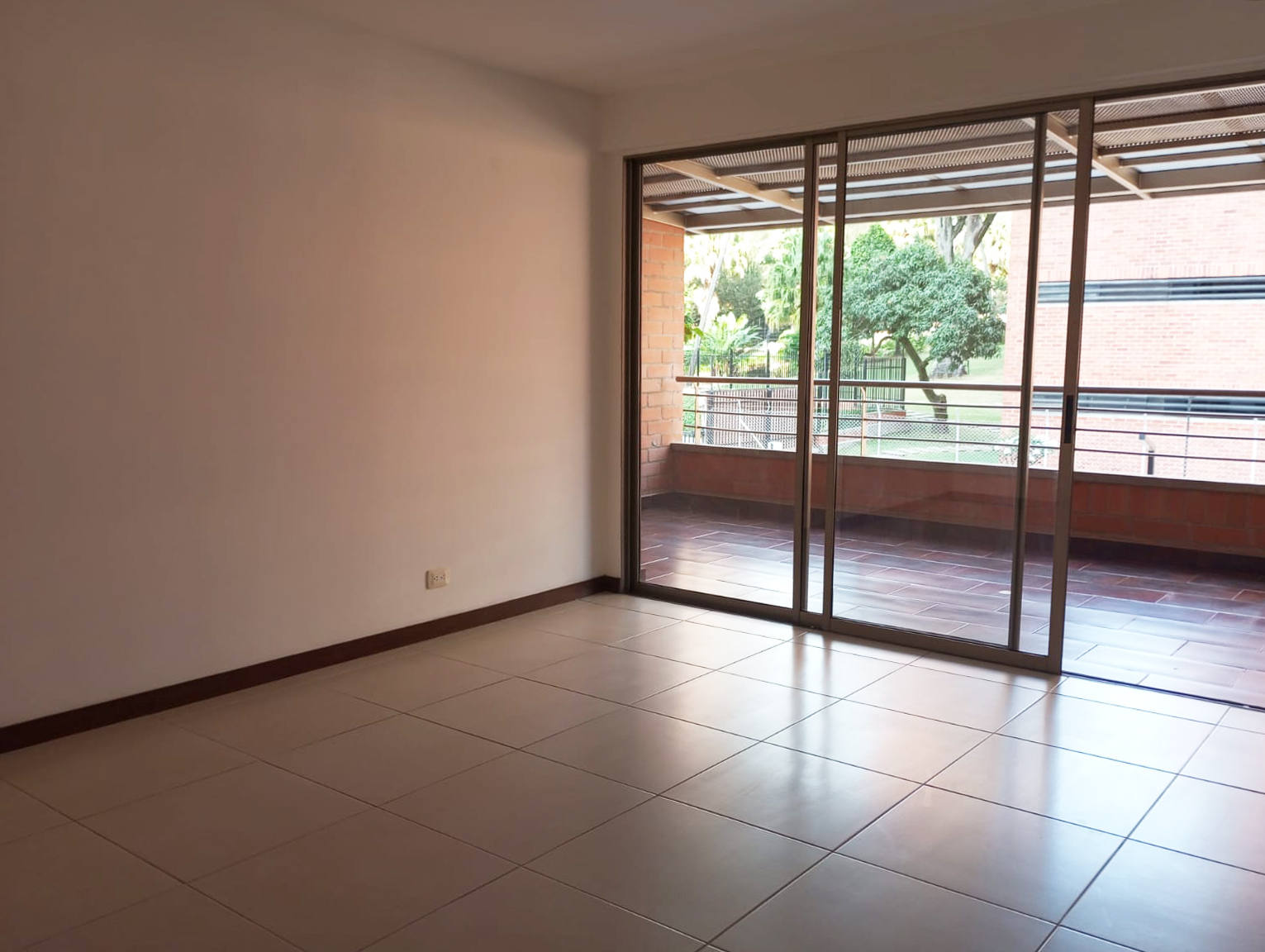 Apartamento en arriendo en La Florida, Medellín · foto 2 de 15