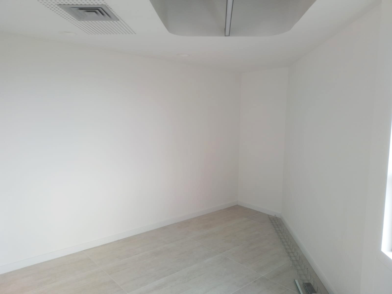 Oficina en venta en Milla De Oro, Medellín, 54 m² · foto 2 de 10