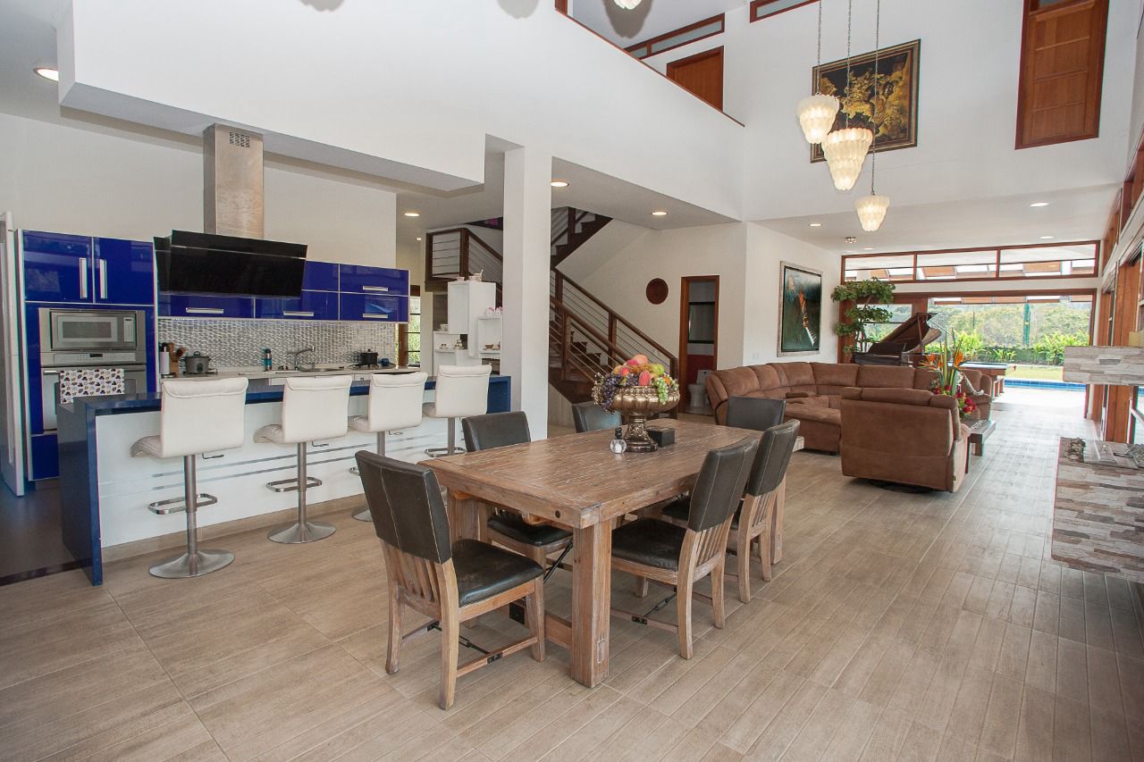 Casa de 5 alcobas en venta en Pance, Cali · foto 11 de 24